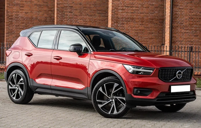 Volvo XC 40 cena 114600 przebieg: 150000, rok produkcji 2018 z Piotrków Trybunalski małe 631